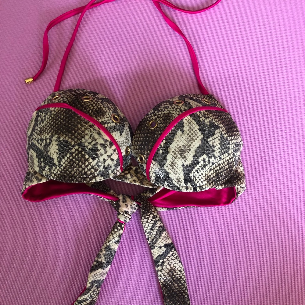 Beach bunny bikini top